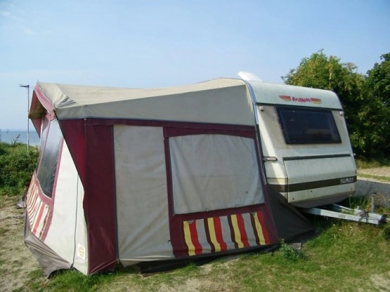                         Przyczepa kempingowa Dethleffs Nomad, łóżko piętrowe - zdjęcie 9
                        