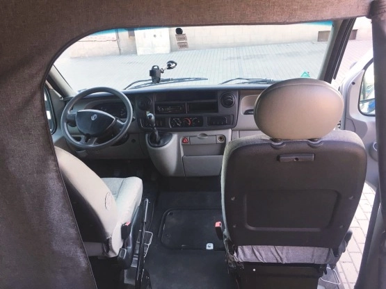                         Renault Master II Kamper - zdjęcie 2
                        