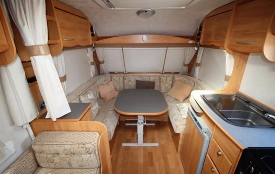                         Przyczepa Adria 524 z 2007 roku - zdjęcie 2
                        