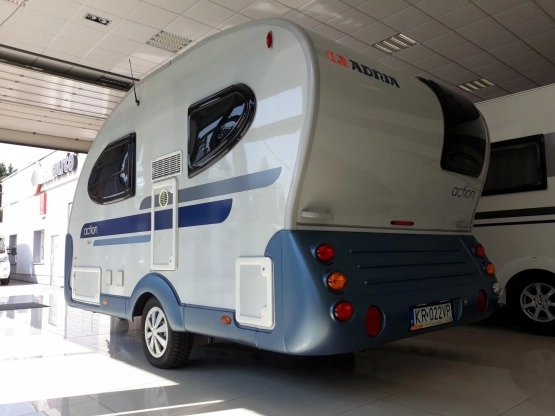                         Przyczepa Adria Action 361 LH Truma Przedsionek - jak nowa - zdjęcie 3
                        
