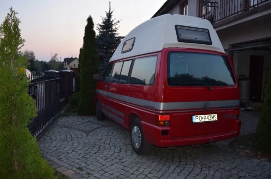                         VW T4 MINI KAMPER REIMO MULTIVAN 2,5 TDI kamping - zdjęcie 9
                        