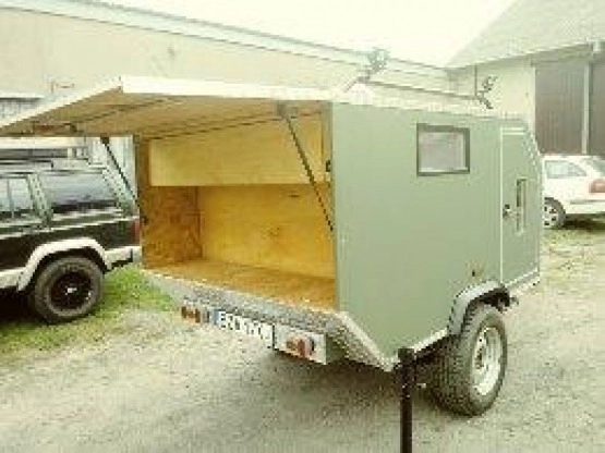                         Sprzedam przyczepę myślę, że bardzo fajną i nietuzinkową - zdjęcie 8
                        