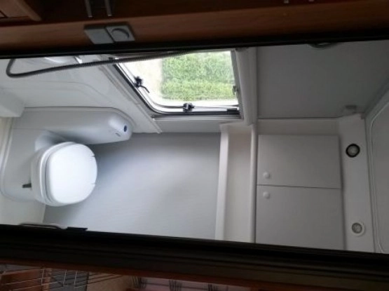                         Zadbana przyczepa kempingowa KNAUS EUROSTAR 500 - zdjęcie 3
                        