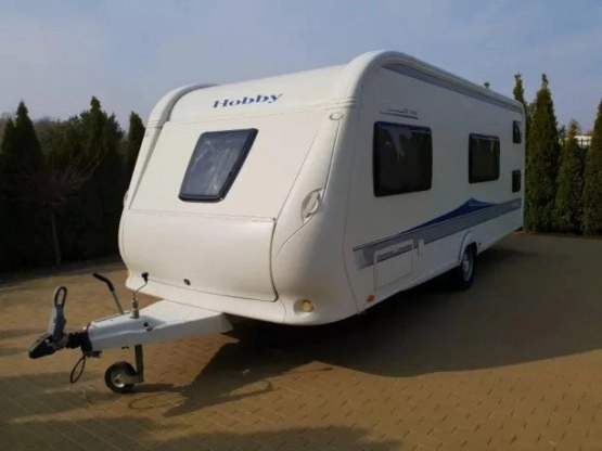                         Przyczepa kempingowa HOBBY 560 kmfe, łóżka piętrowe, super stan! - zdjęcie 2
                        