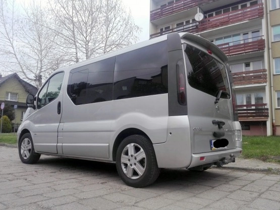                         Opel Vivaro Opel Vivaro LIFE 1.9CDTI 2006 WESTFALIA KAMPER 2x klima sejf alufelgi - zdjęcie 11
                        