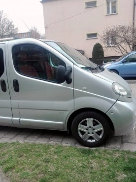                         Opel Vivaro Opel Vivaro LIFE 1.9CDTI 2006 WESTFALIA KAMPER 2x klima sejf alufelgi - zdjęcie 13
                        