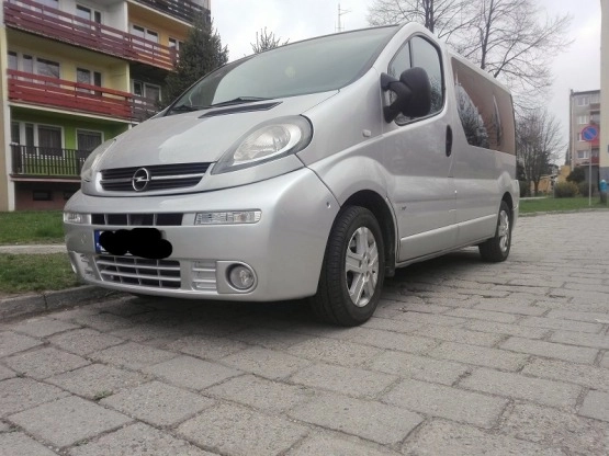                         Opel Vivaro Opel Vivaro LIFE 1.9CDTI 2006 WESTFALIA KAMPER 2x klima sejf alufelgi - zdjęcie 14
                        