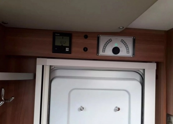                         Peugeot Boxer 2018, Benzyna + LPG - zdjęcie 11
                        