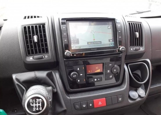                         Peugeot Boxer 2018, Benzyna + LPG - zdjęcie 23
                        