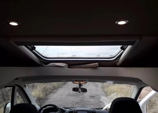                         Peugeot Boxer 2018, Benzyna + LPG - zdjęcie 8
                        