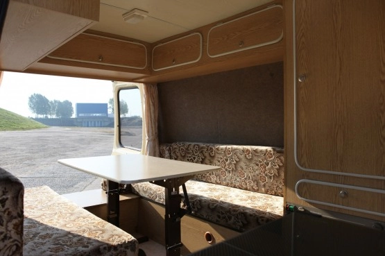                         Peugeot Boxer kemping - zdjęcie 2
                        