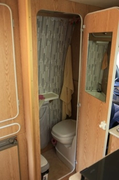                         Peugeot Boxer kemping - zdjęcie 5
                        