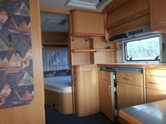                         Przyczepa kempingowa Hobby 495 - zdjęcie 2
                        