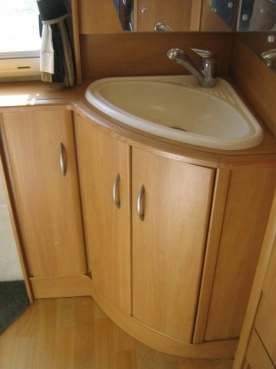                         Przyczepa SWIFT Corniche 17/3+mover+przedsionek - zdjęcie 12
                        