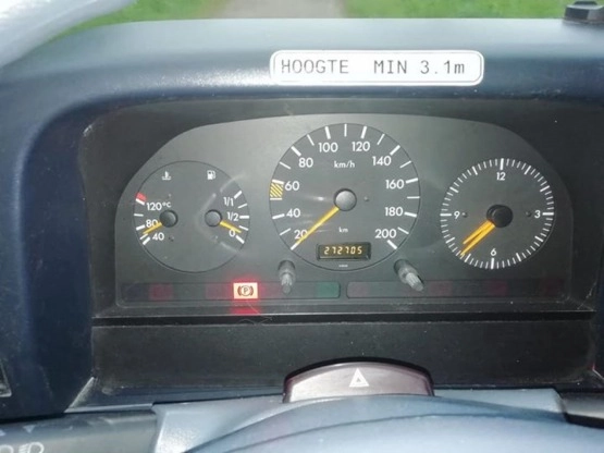                         MERCEDES SPRINTER CAMPER + GARAŻ NA DWA MOTOCYKLE - zdjęcie 13
                        