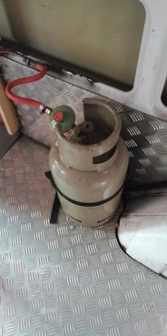                         MERCEDES SPRINTER CAMPER + GARAŻ NA DWA MOTOCYKLE - zdjęcie 14
                        