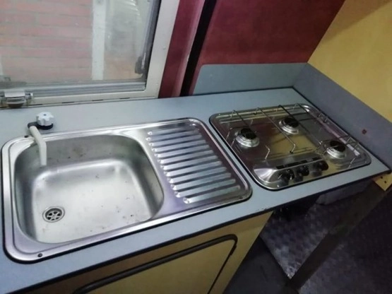                         MERCEDES SPRINTER CAMPER + GARAŻ NA DWA MOTOCYKLE - zdjęcie 16
                        