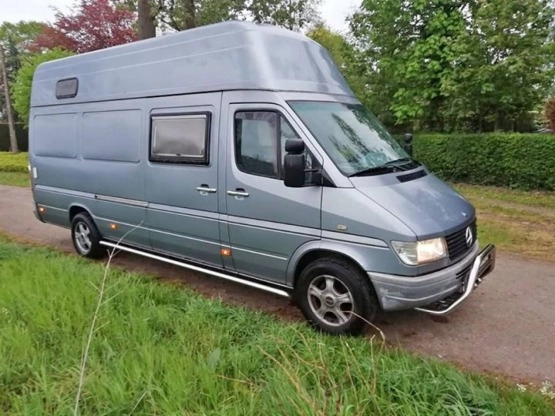                         MERCEDES SPRINTER CAMPER + GARAŻ NA DWA MOTOCYKLE - zdjęcie 1
                        
