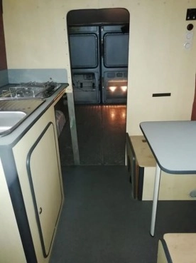                         MERCEDES SPRINTER CAMPER + GARAŻ NA DWA MOTOCYKLE - zdjęcie 25
                        