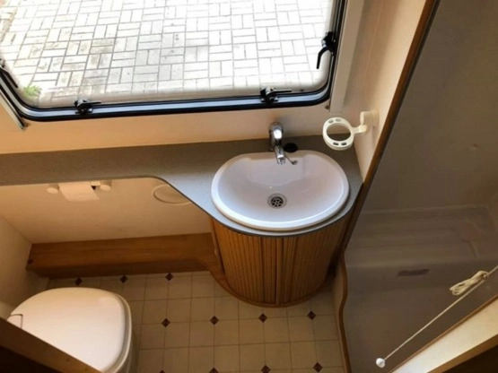                         Avondale Bianco - 2005 rok, ubezpieczona! - zdjęcie 4
                        