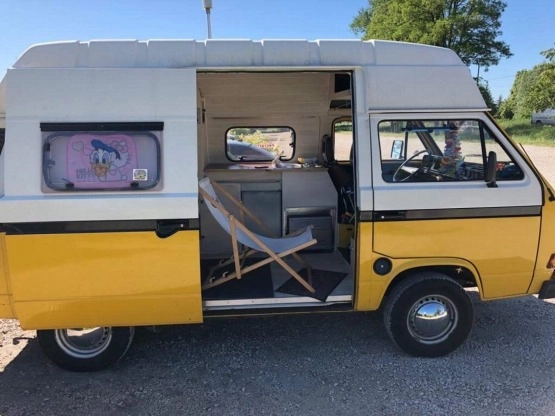                         Wynajem wyjątkowego Customowego kampera VW T3 -> www.adVANture.pl - zdjęcie 4
                        