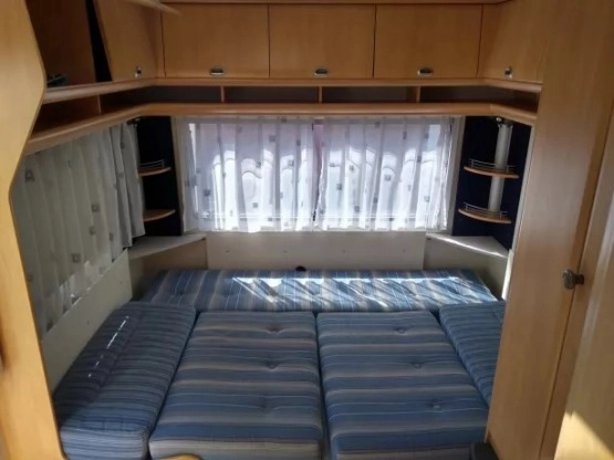                         PRZYCZEPA CAMPINGOWA HOBBY 450 w super stanie 2004 r., DMC 1200 - zdjęcie 8
                        