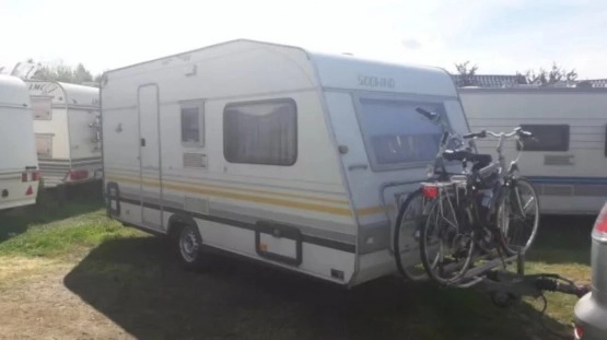                         Przyczepa kempingowa KNAUS 8404 GARAŻOWANA! - zdjęcie 1
                        