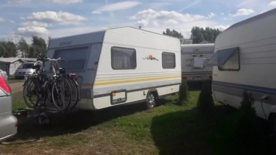                         Przyczepa kempingowa KNAUS 8404 GARAŻOWANA! - zdjęcie 2
                        