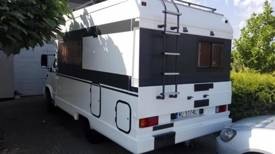                         Fiat Ducato z 1988 roku, zabudowa Hobby po generalce - zdjęcie 11
                        