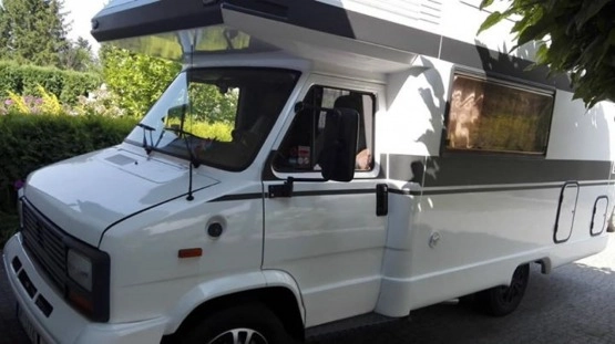                         Fiat Ducato z 1988 roku, zabudowa Hobby po generalce - zdjęcie 12
                        