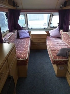                         Przyczepa kempingowa Elddis - zdjęcie 8
                        