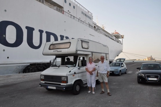                         Sprzedam kamper PEUGEOT J5 - zdjęcie 6
                        