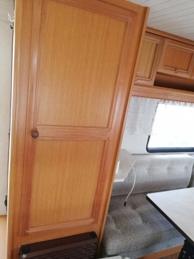                         Przyczepa Kempingowa HOBBY DE LUXE 1992 r. - zdjęcie 10
                        