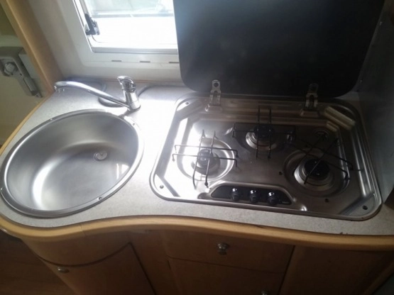                         Camper Chausson 92 - GARAŻ, klimatyzacja, przebieg 54000 km - zdjęcie 3
                        