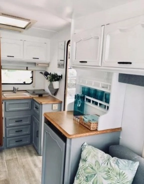                         Przyczepa Elddis Daystar PRESTIGE - zdjęcie 6
                        