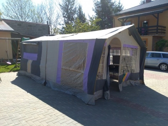                         Sprzedam przyczepę namiotową - zdjęcie 2
                        