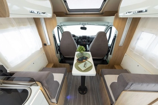                         CI Horon 87XT Kamper Dostępny od ręki w PerfektCamp Rok 2019 Najnowszy model - zdjęcie 10
                        