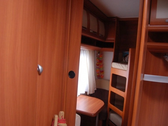                         Hobby 650 KFU Prestige 2010r. IDEALNA !!! - zdjęcie 11
                        