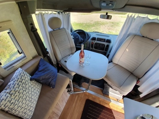                         Camper Kamper bus Renault Master - WYJĄTKOWY, ZOBACZ - zdjęcie 9
                        