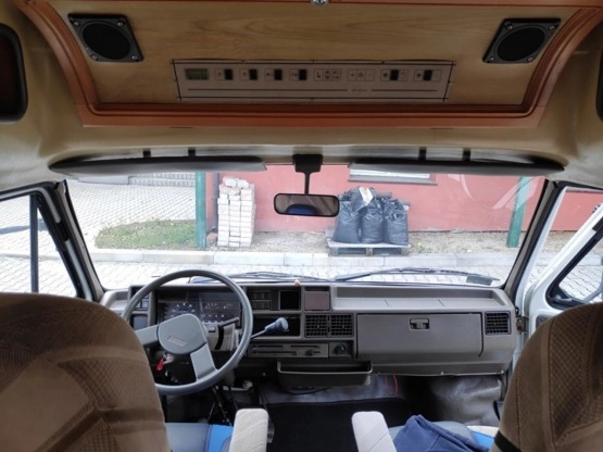                         Fiat Ducato 2.5 D, Burstner - zdjęcie 9
                        