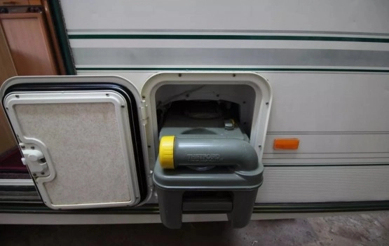                         Przyczepa kempingowa Abbey z 2000 roku - zdjęcie 11
                        