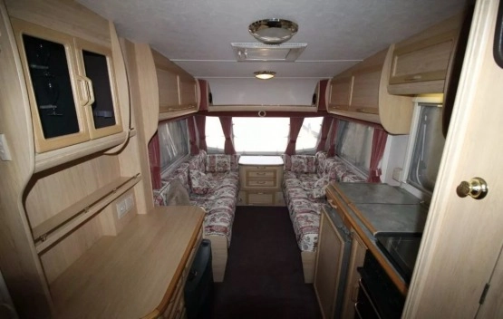                         Przyczepa kempingowa Abbey z 2000 roku - zdjęcie 15
                        