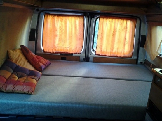                         Kamper FORD Transit 2,5 D - zdjęcie 8
                        