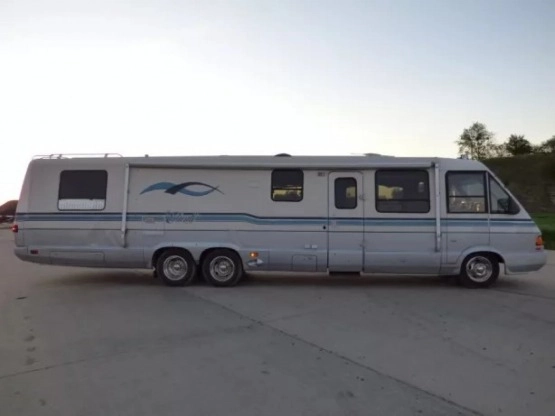                         Winnebago Elante OKAZJA!!! #camper #kamper - zdjęcie 6
                        