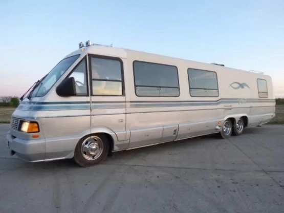                         Winnebago Elante OKAZJA!!! #camper #kamper - zdjęcie 8
                        