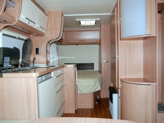                         KNAUS 500 FU - zdjęcie 14
                        