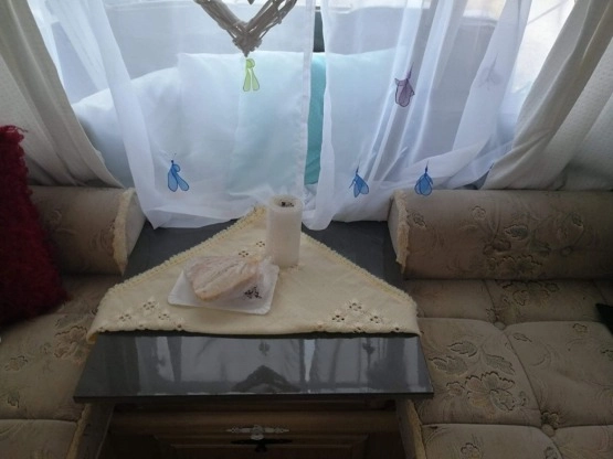                         Przyczepa kempingowa LUNAR Clubman 390-2 z 1990 r. - zdjęcie 14
                        