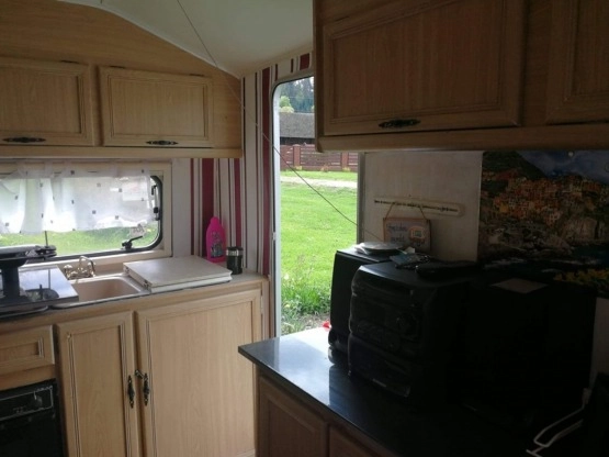                         Przyczepa kempingowa LUNAR Clubman 390-2 z 1990 r. - zdjęcie 20
                        