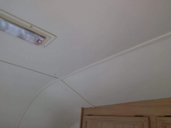                         Przyczepa kempingowa LUNAR Clubman 390-2 z 1990 r. - zdjęcie 2
                        