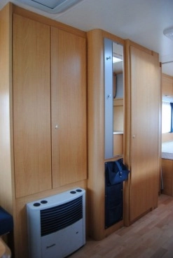                         KNAUS AZUR 2006 r. Stacjonarna Rezydencja na Hel, Góry, Mazury TRANSPORT - zdjęcie 5
                        